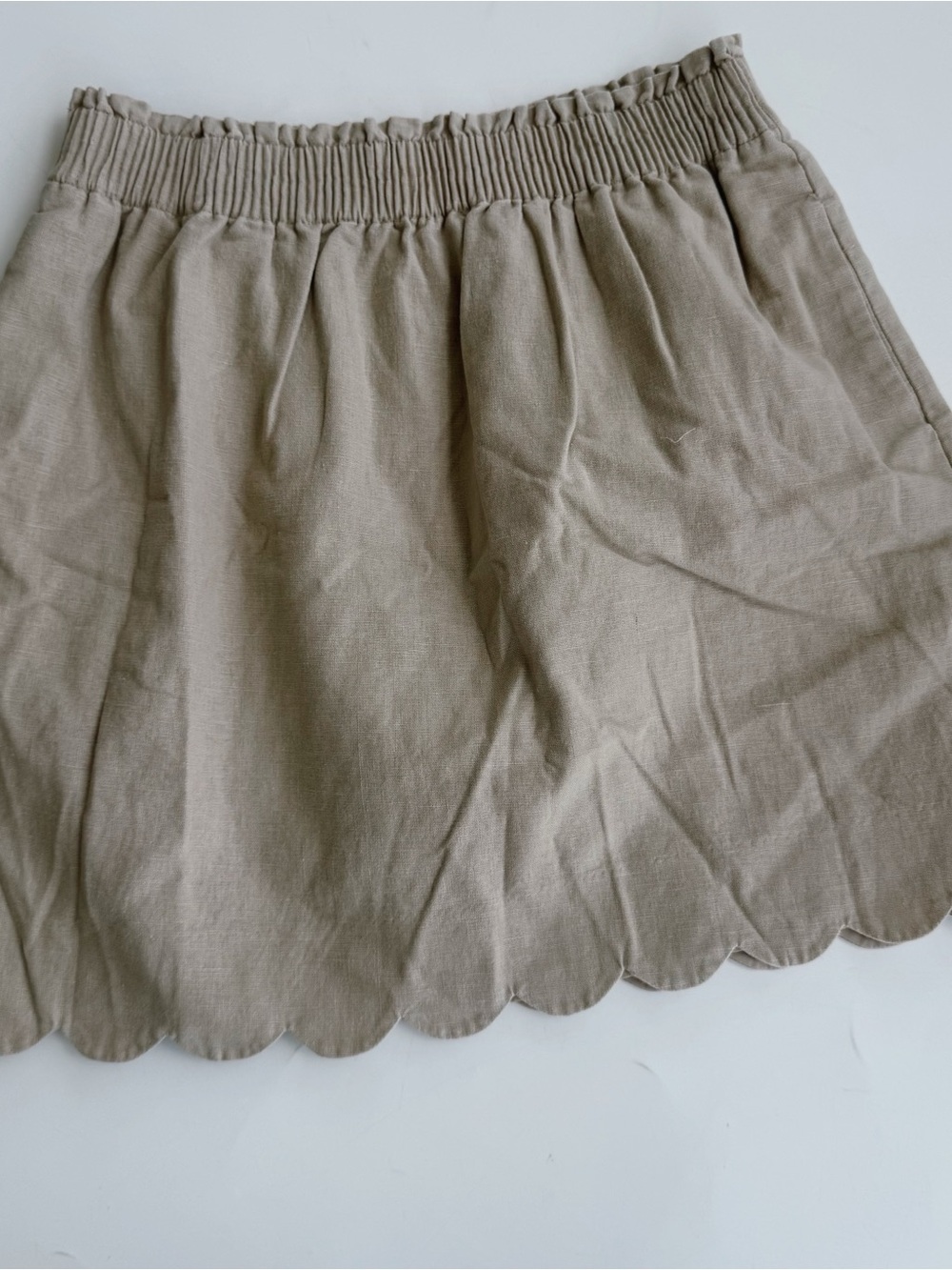 J. Crew Women’s Scallop Hem Elastic Waist Skirt - Tan